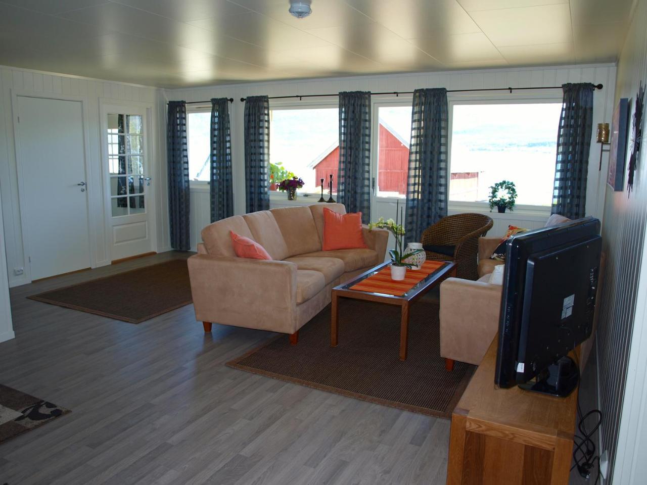 Hansnes Havfiske Exteriör bild
